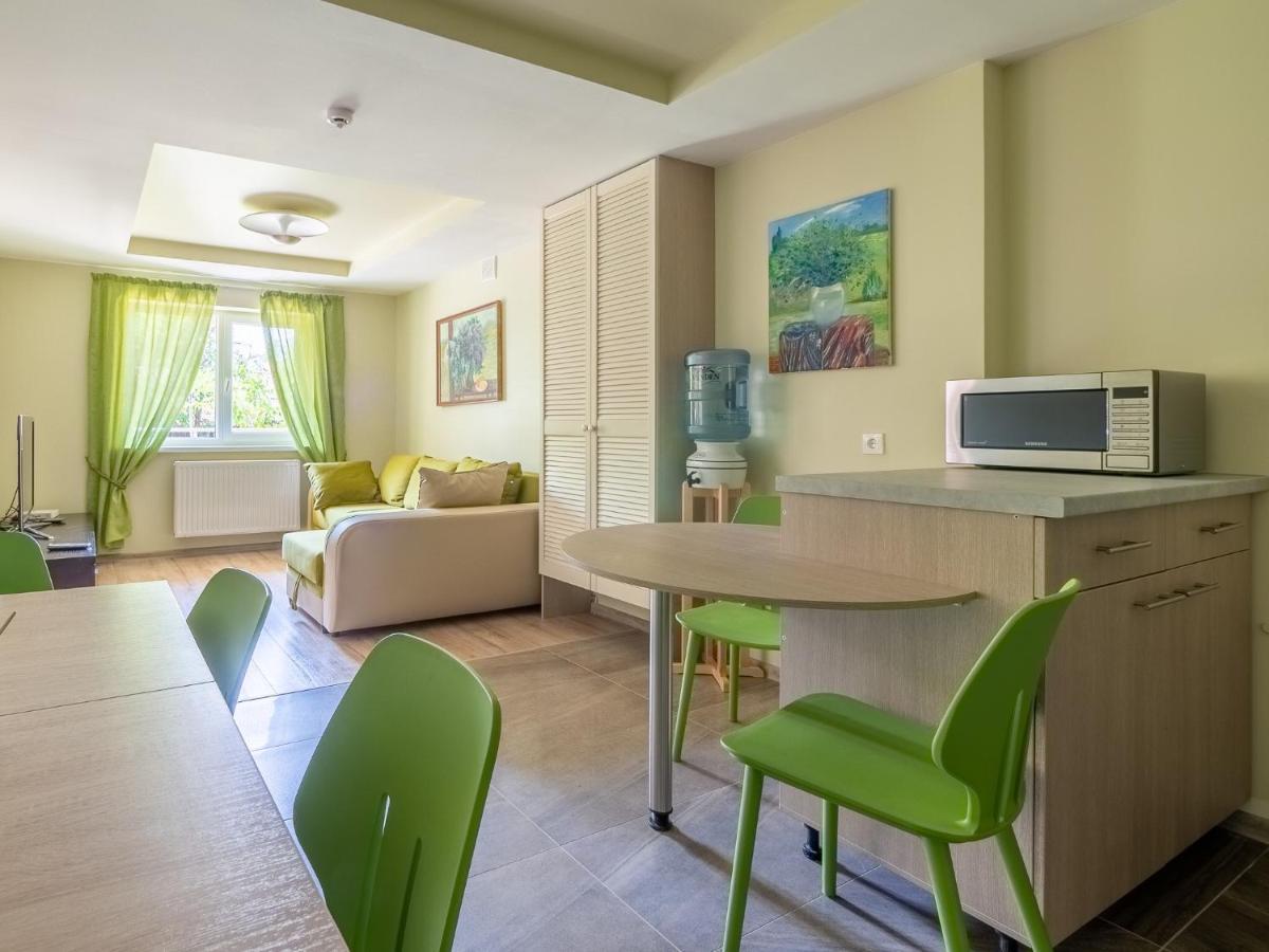New!!!Townhouse Three Floors!!! Appartement Jūrkalne Buitenkant foto
